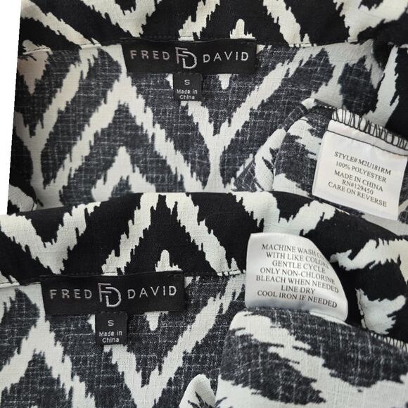 Fred David Printed Peasant Blouse Black White Geometric Tie Hem Shirt Size Small - Picture 3 of 5